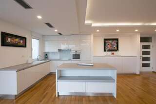 Апартаменты Seven Hills Riverside Подгорица Апартаменты Делюкс-27